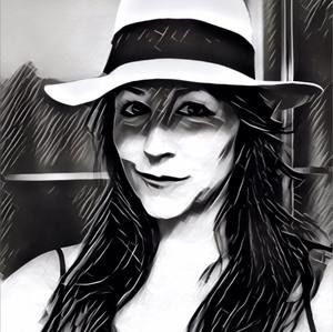 Meet your Posher, Angela